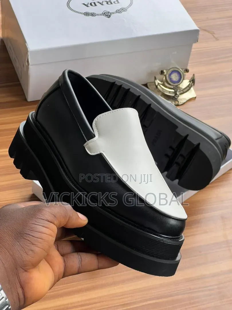 Prada Monochrome Platform Loafers – Black White