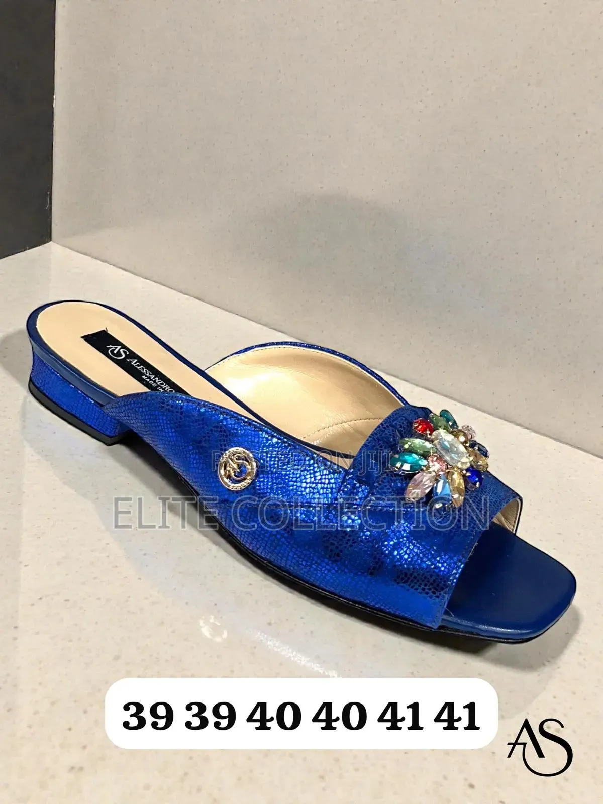 Pure Unique Leather Slide Available in Size 37-44