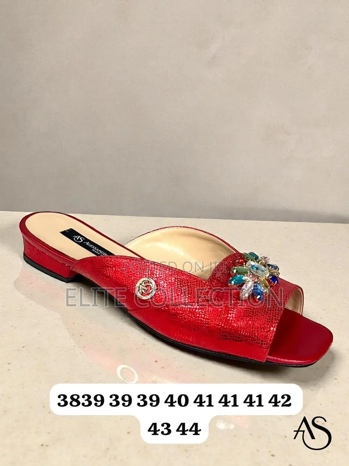 Pure Unique Leather Slide Available in Size 37-44
