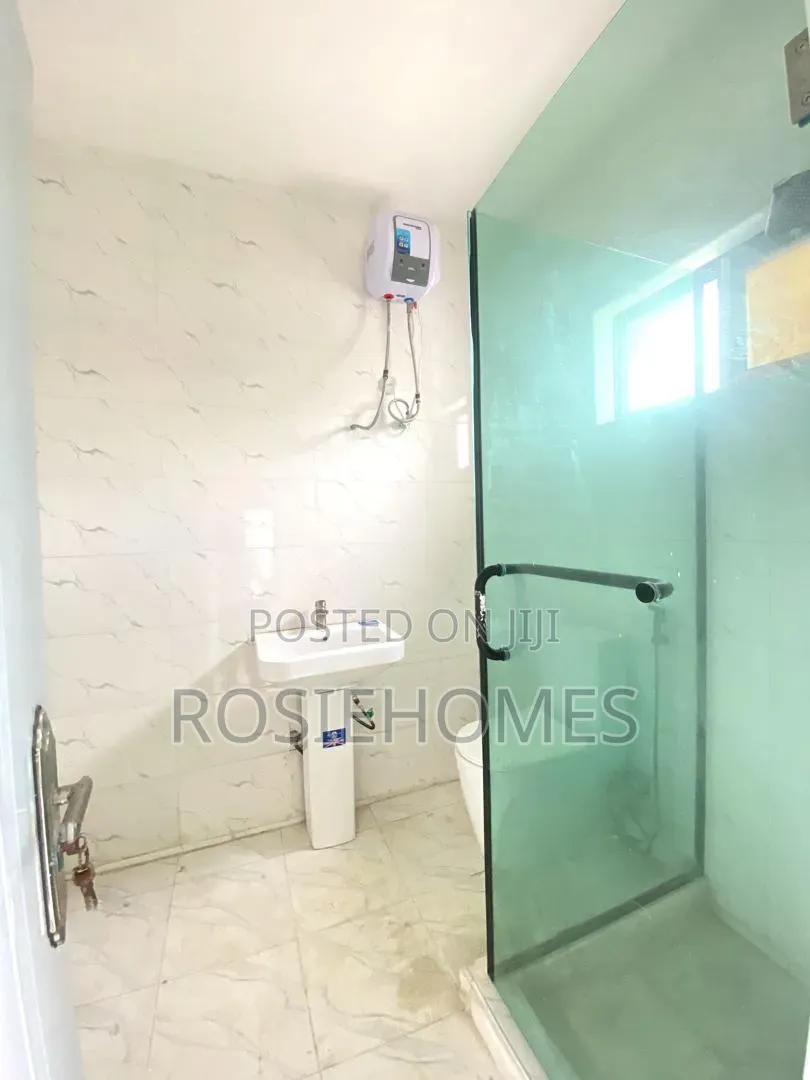 3bdrm Duplex in Ay Home, Sangotedo for rent