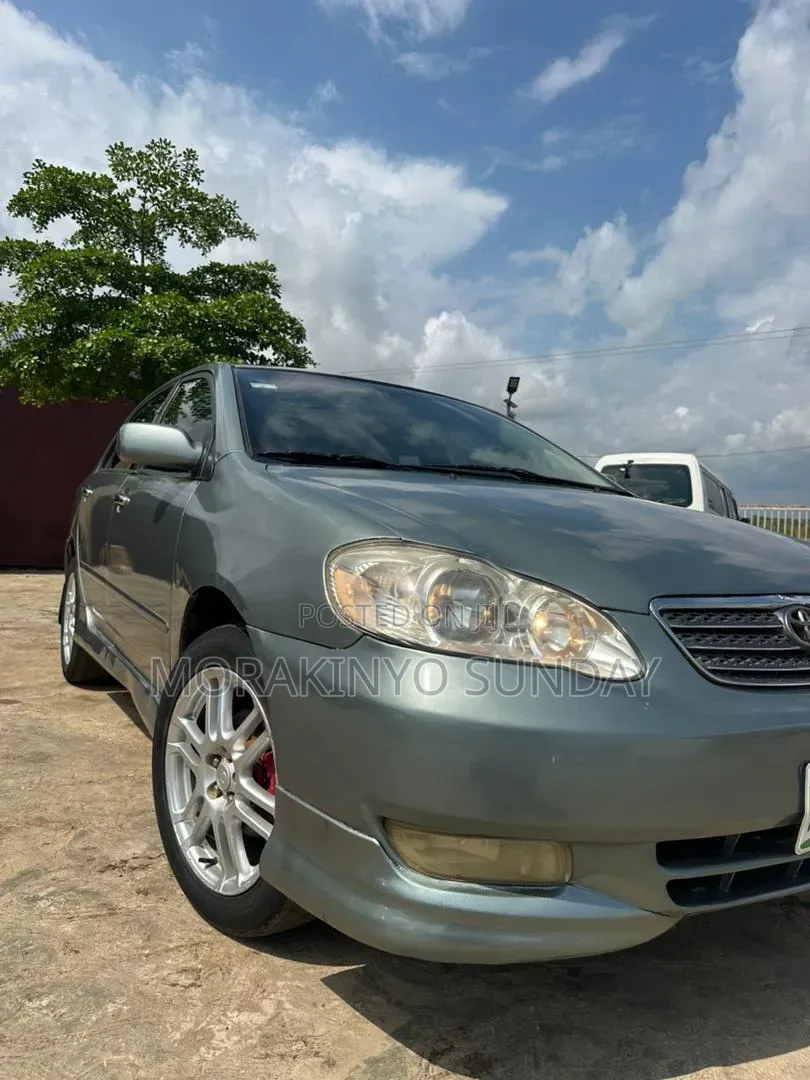 Toyota Corolla 2004 Green