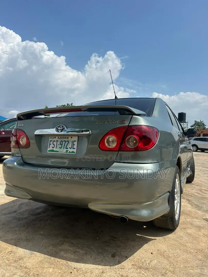 Toyota Corolla 2004 Green