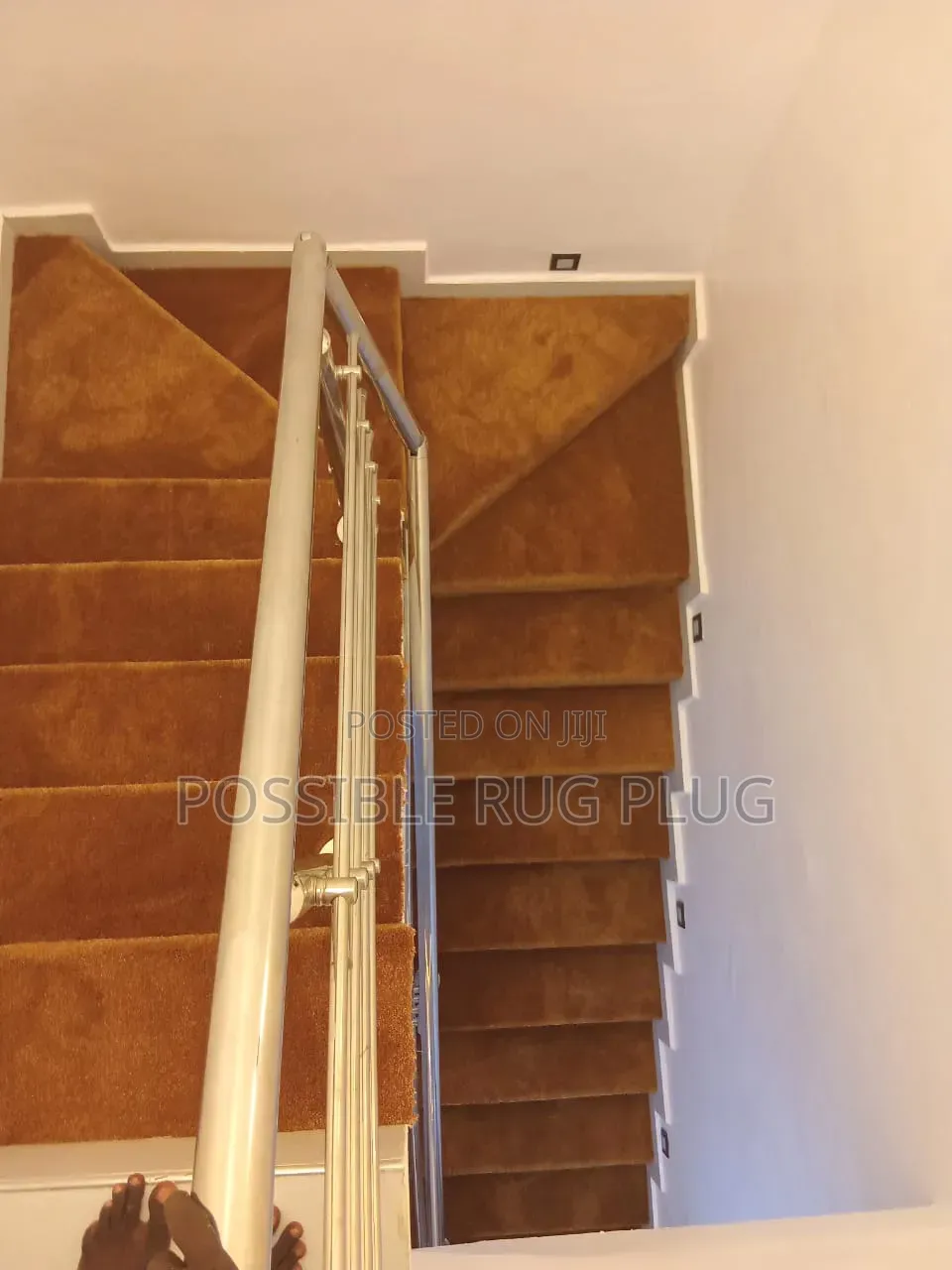Wall to Wall on Stairs(Gold)