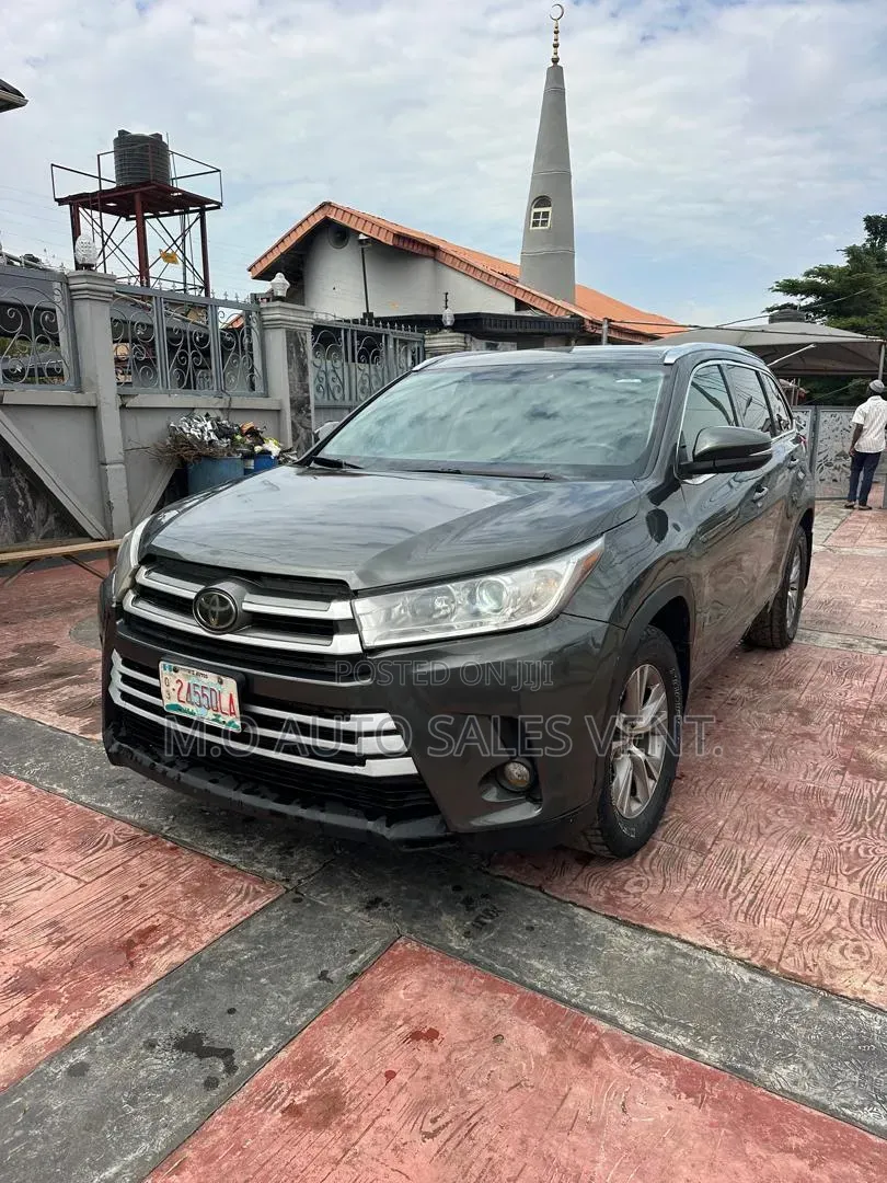 Toyota Highlander 2015 Gray