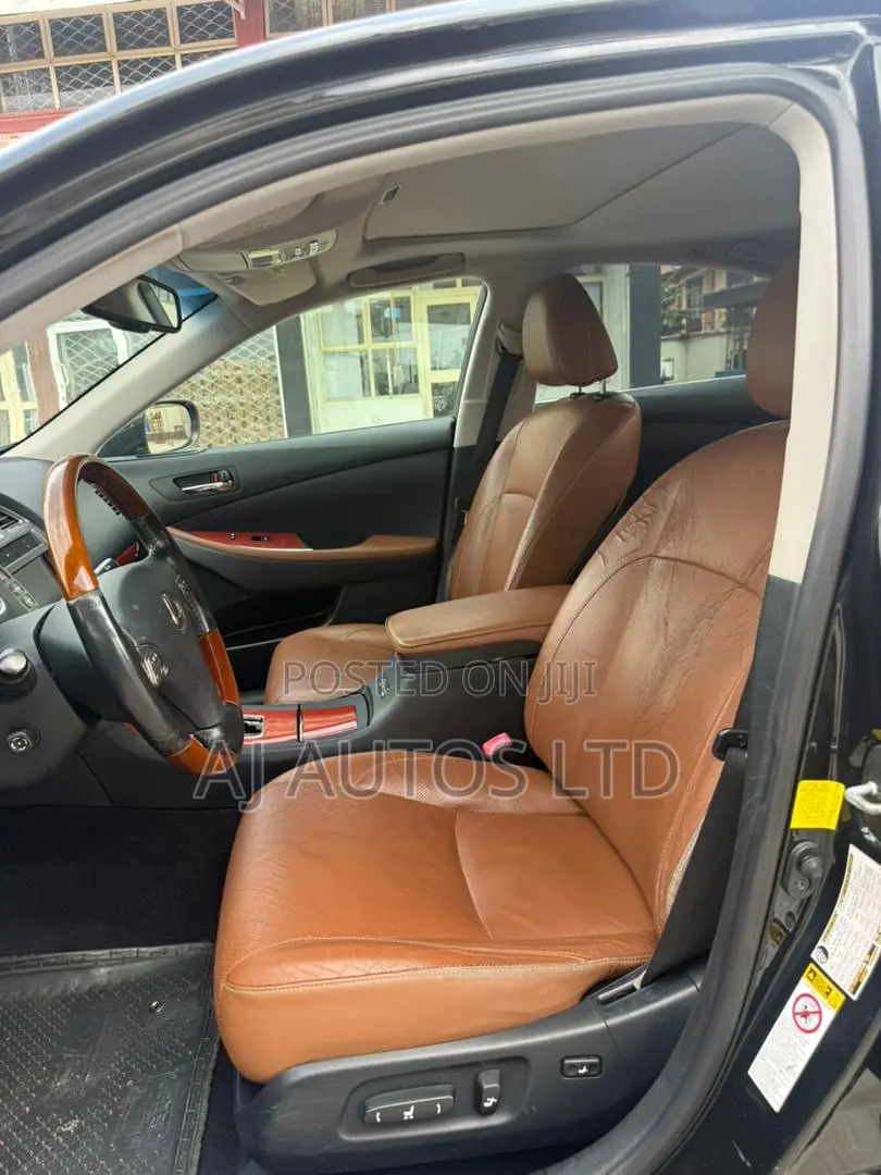 Lexus ES 2012 Black