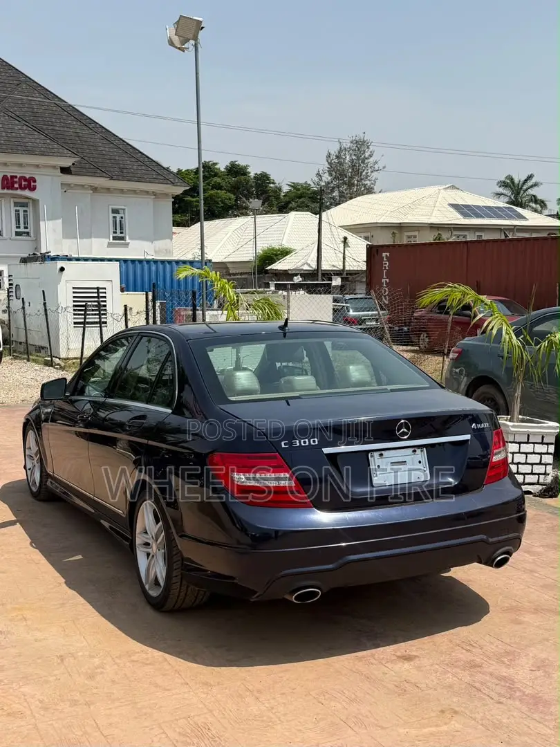 Mercedes-Benz C300 Luxury 4Matic Sedan AWD (3.5L 6cyl 7A) 2013 Blue