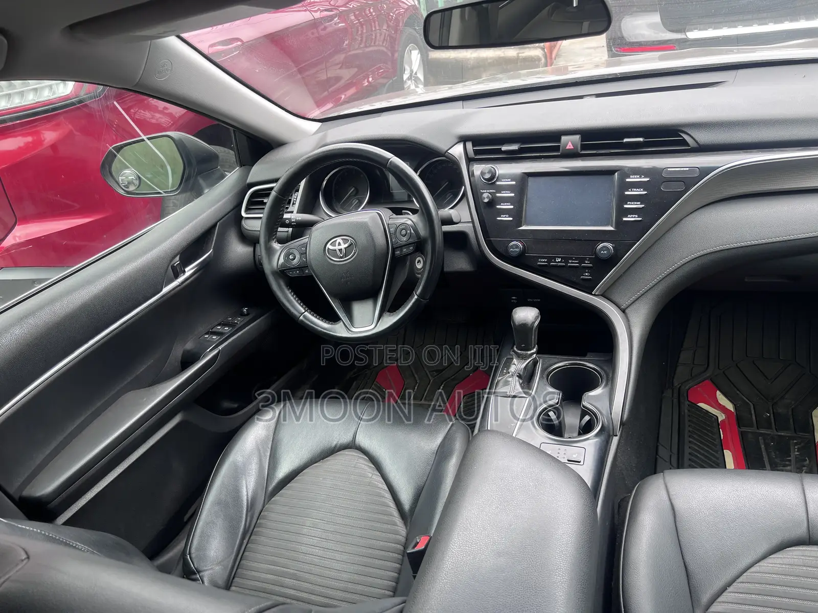 Toyota Camry SE FWD (2.5L 4cyl 8AM) 2018 Gray