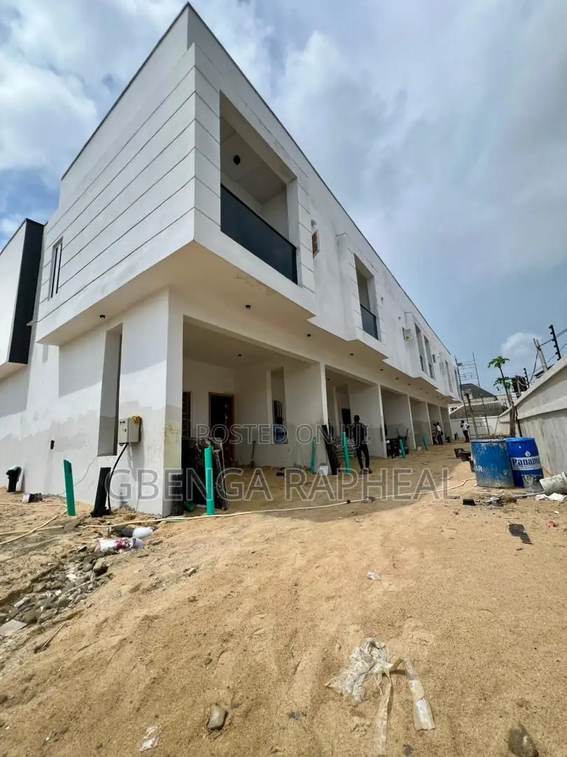 2bdrm Townhouse/Terrace in Ajah for sale