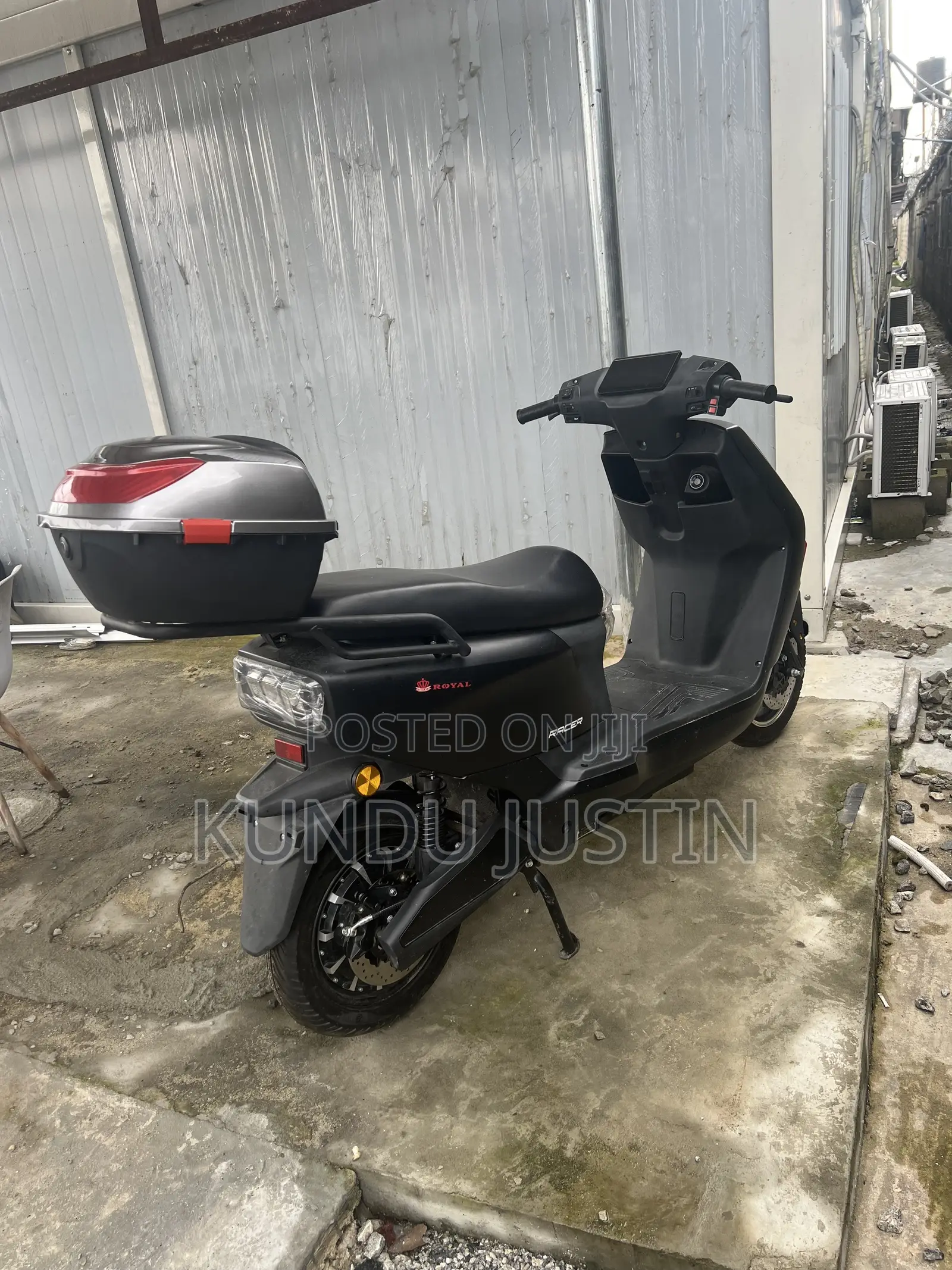 New Royal RY150 2025 Black