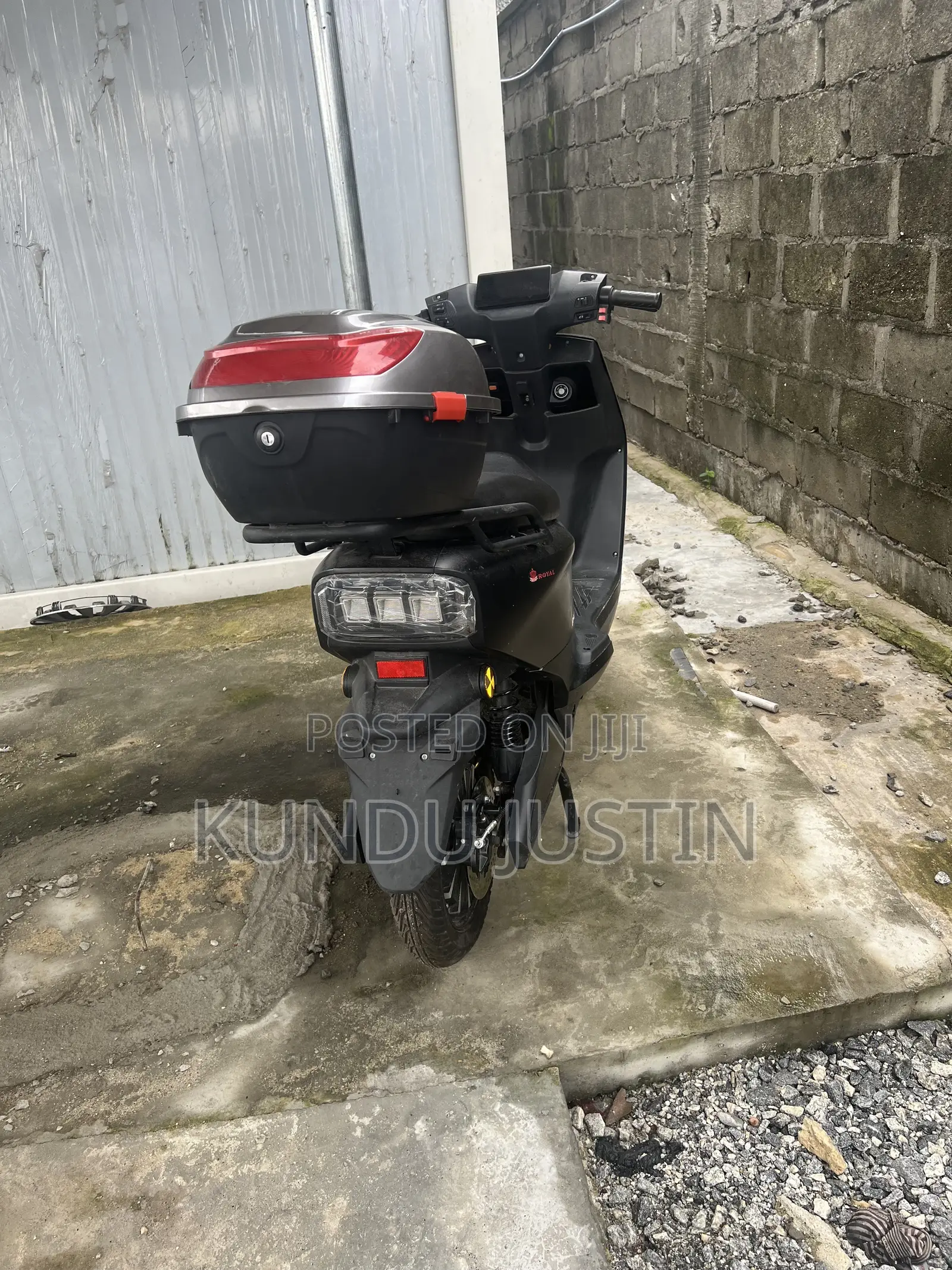 New Royal RY150 2025 Black