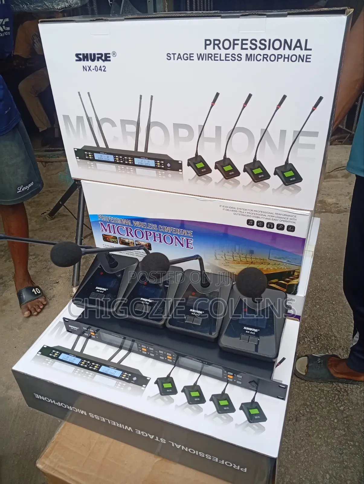 Conference Professionals Stage Wireless Microphone