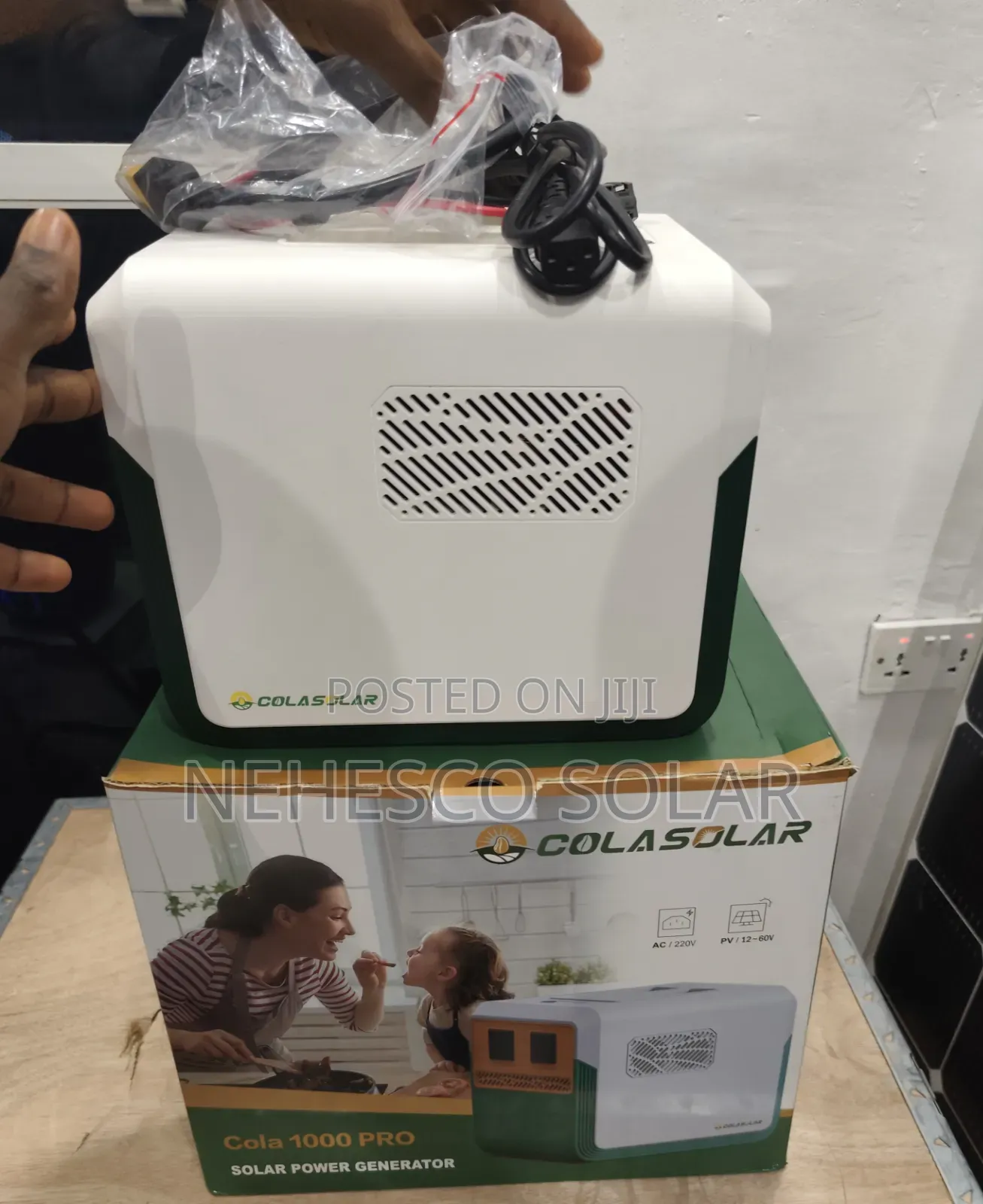 Reliable 300w/1kwh Solar Generator for Homes and Small Businesses