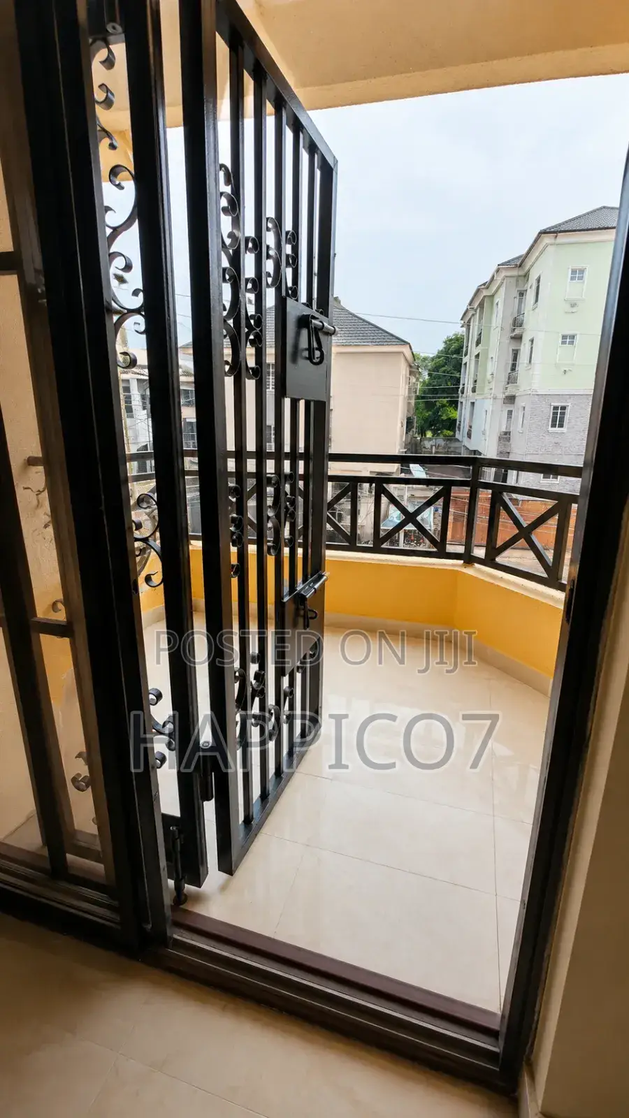 3bdrm Duplex in Yaba for rent