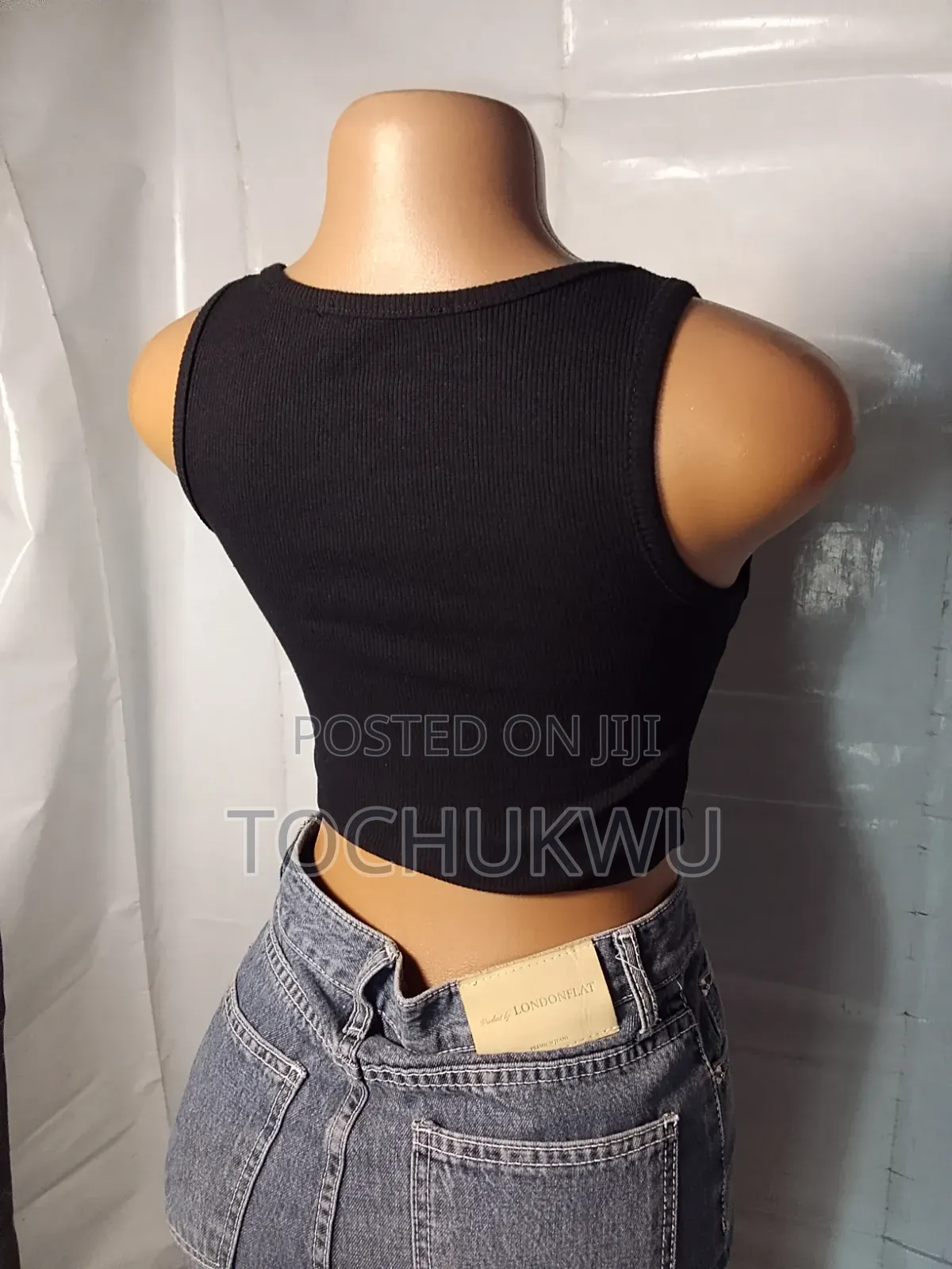 First Grade Thrift Ladies Top Very Quality Still Clean