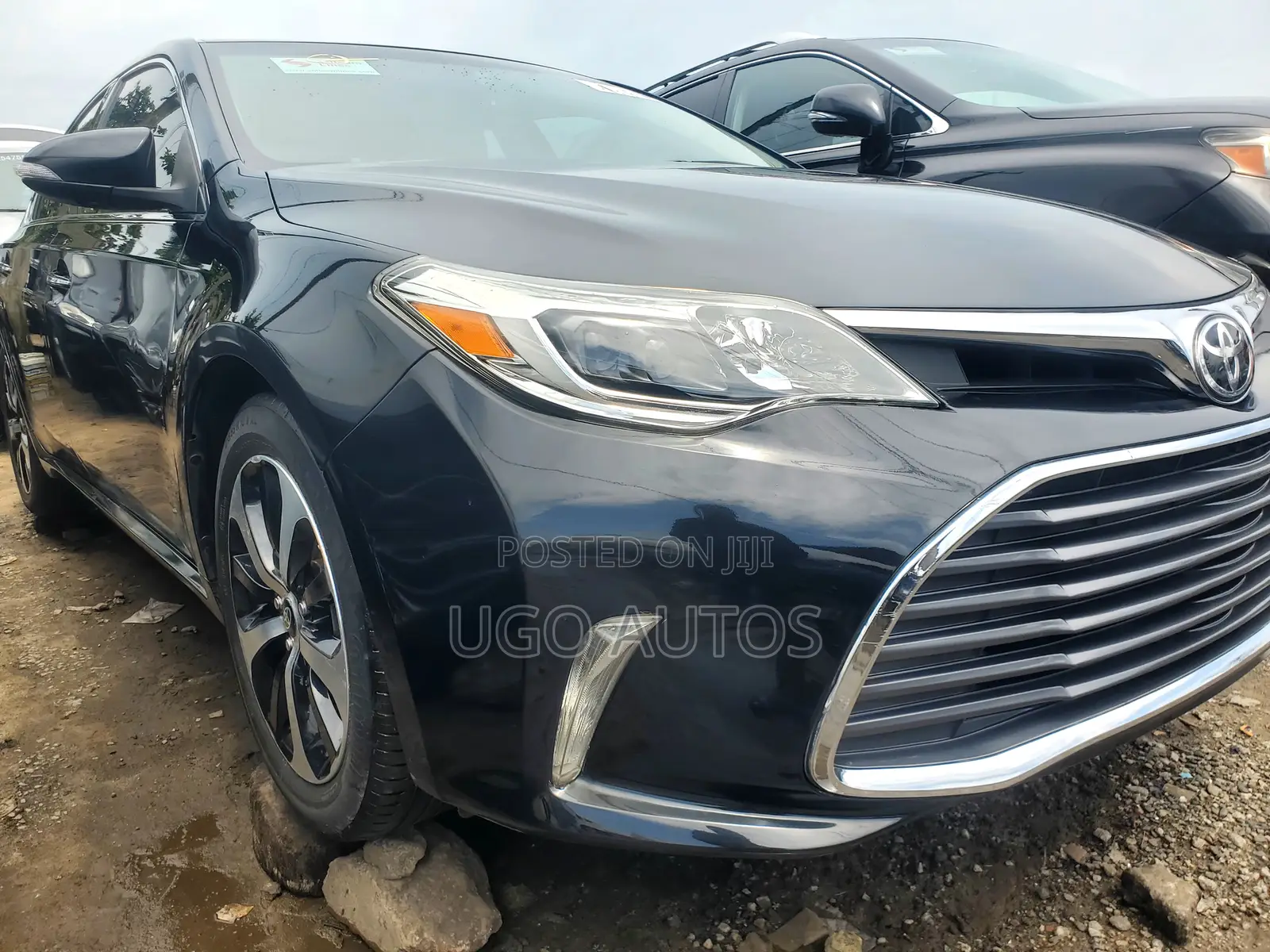 Toyota Avalon Limited 4dr Sedan (3.5L 6cyl 6A) 2014 Black