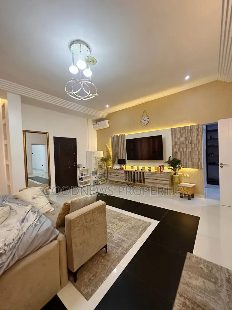 4bdrm Duplex in Ikota for rent