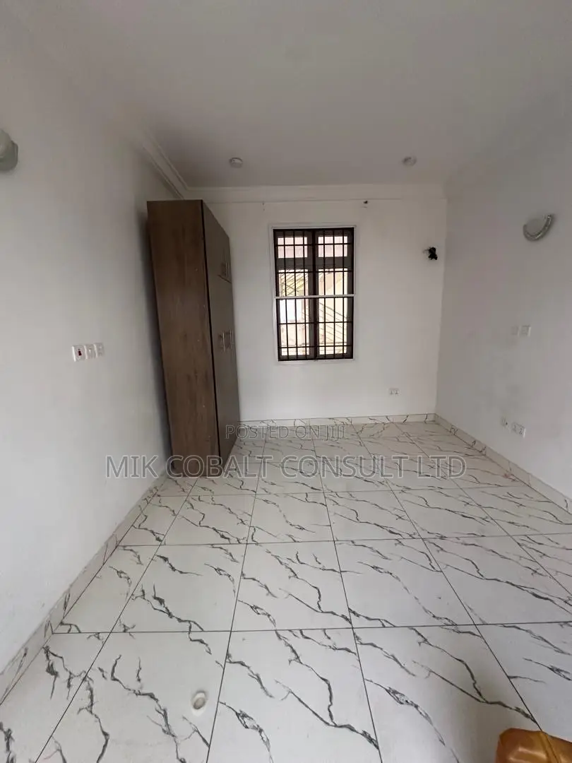 1bdrm Block of Flats in Dantata, Gwarinpa for rent