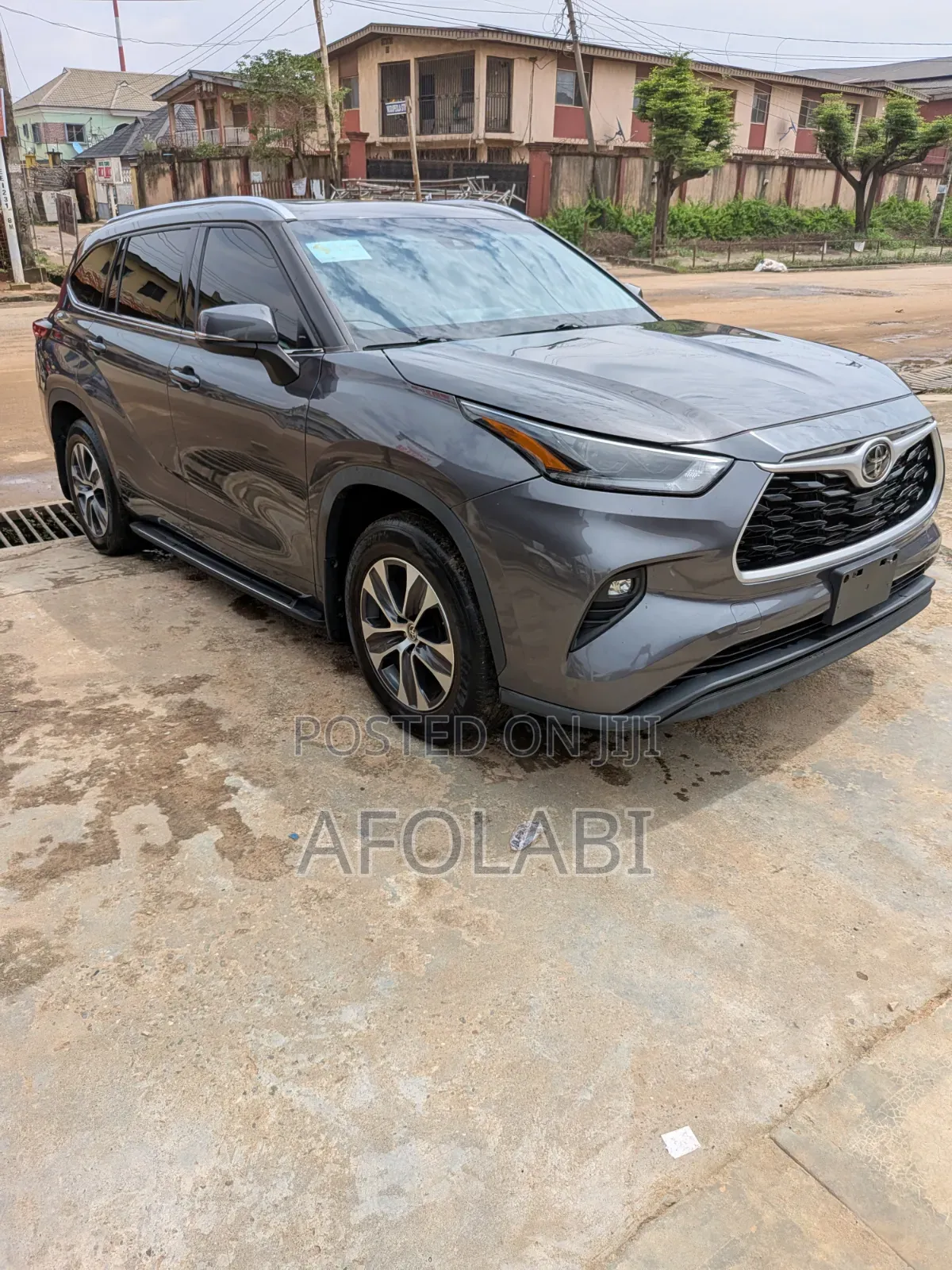 Toyota Highlander XLE 2021 Gray
