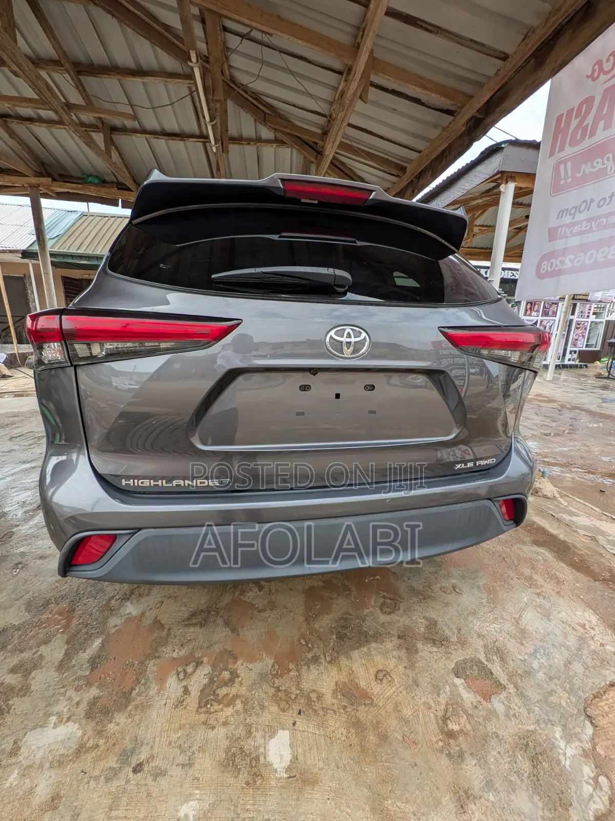 Toyota Highlander XLE 2021 Gray