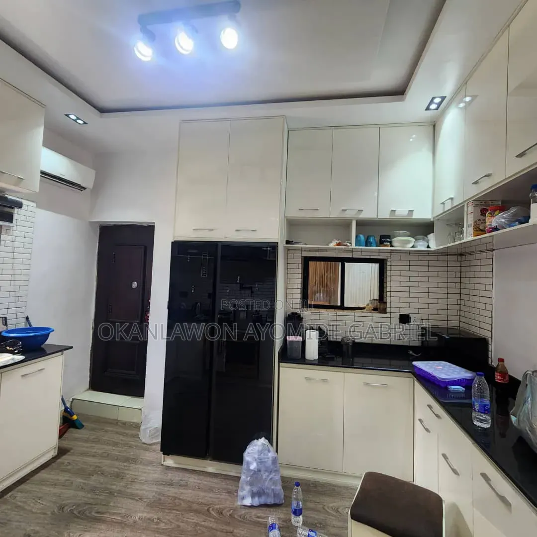 Furnished 4bdrm Bungalow in Adron Estate, Egbeda / Egbeda for sale