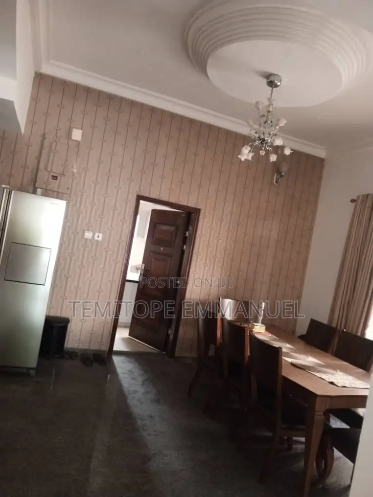 Furnished 5bdrm House in Lekki for sale