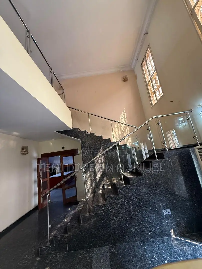 Furnished 5bdrm House in Nicon Town for sale