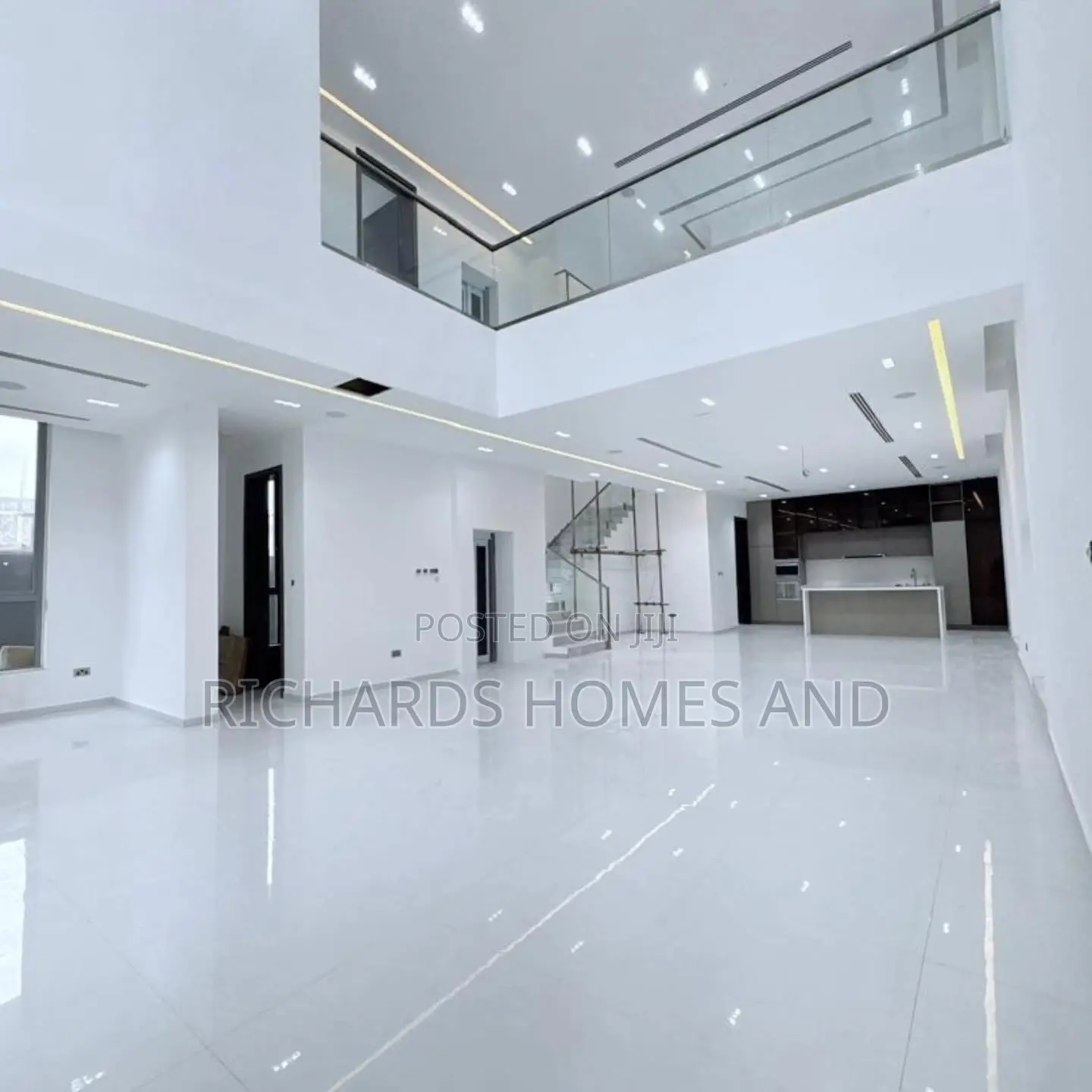 5bdrm Duplex in Old Ikoyi for sale