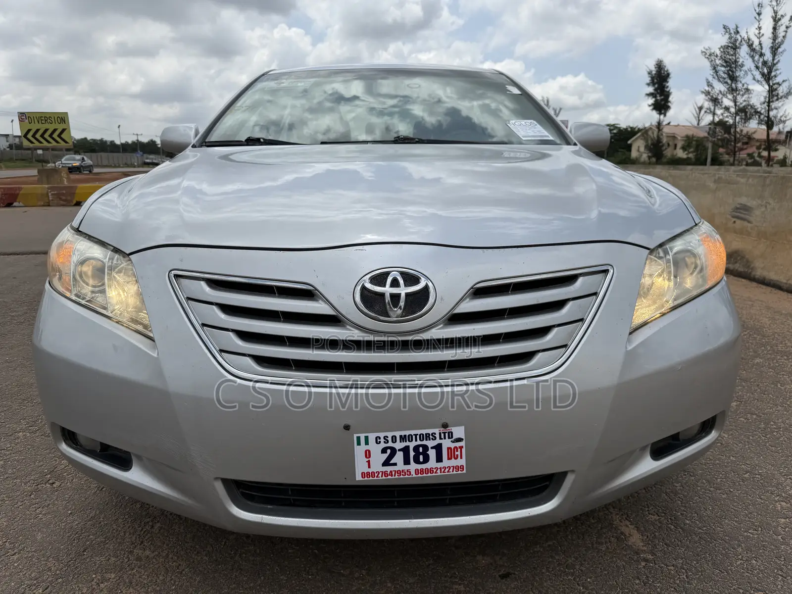 Toyota Camry XLE 4dr Sedan (2.4L 4cyl 5A) 2009 Silver