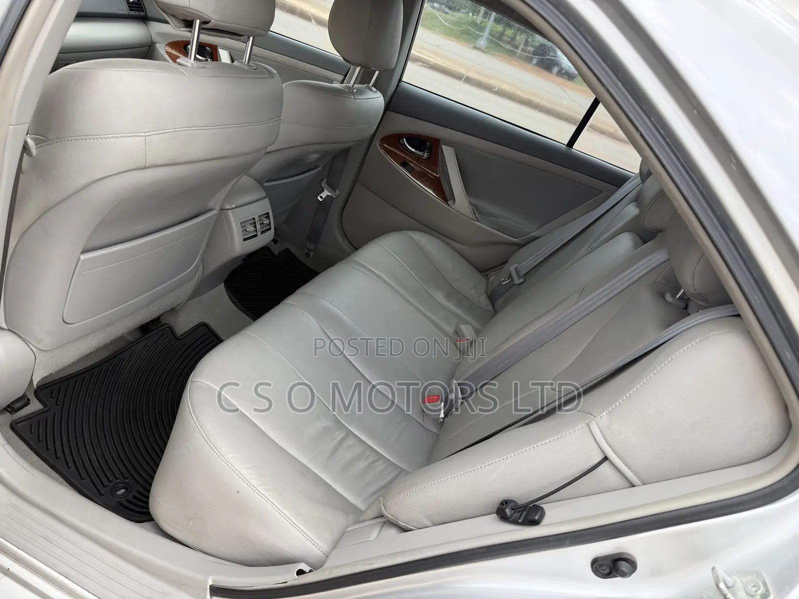 Toyota Camry XLE 4dr Sedan (2.4L 4cyl 5A) 2009 Silver