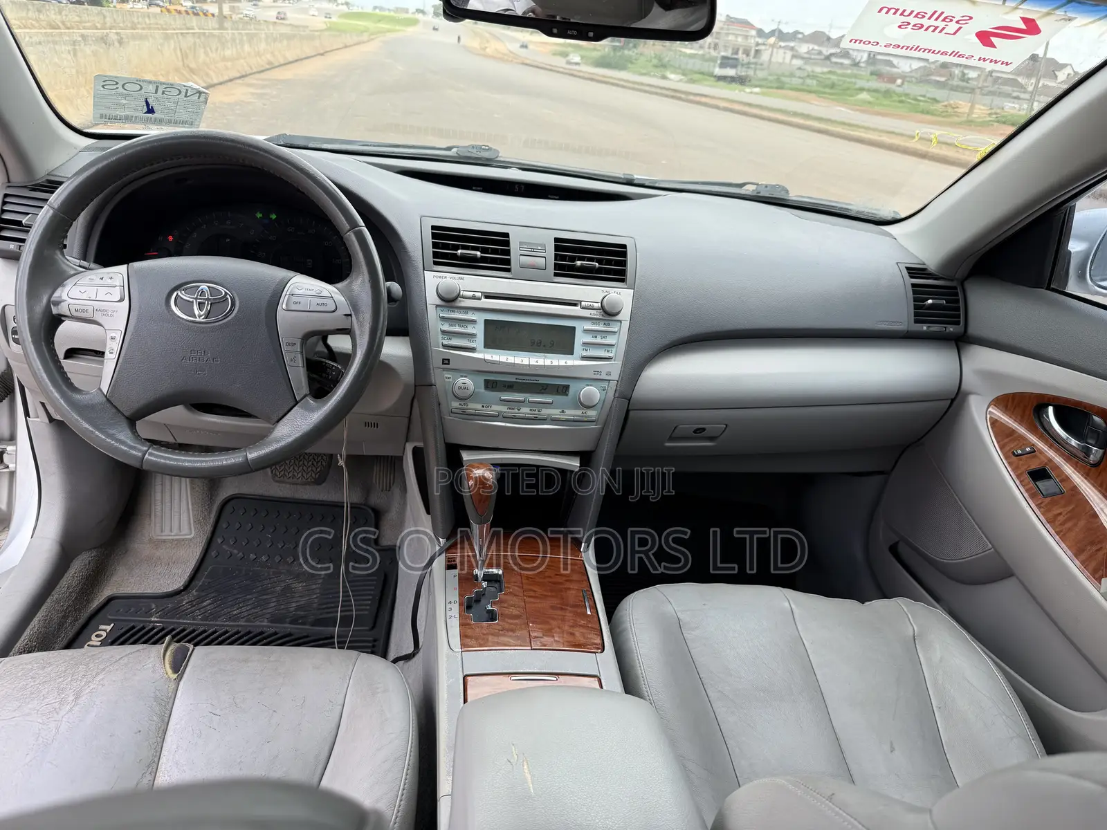 Toyota Camry XLE 4dr Sedan (2.4L 4cyl 5A) 2009 Silver