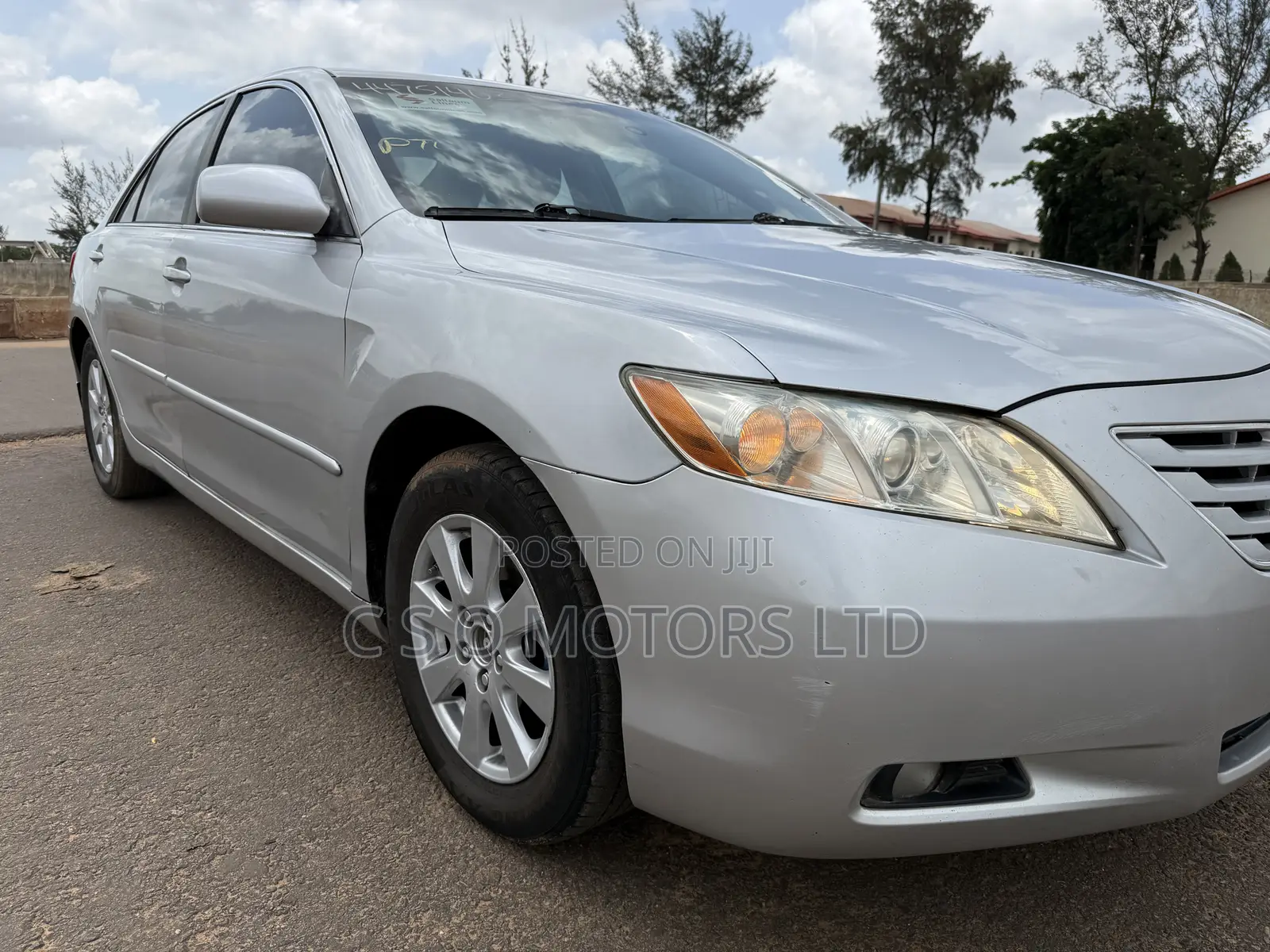 Toyota Camry XLE 4dr Sedan (2.4L 4cyl 5A) 2009 Silver