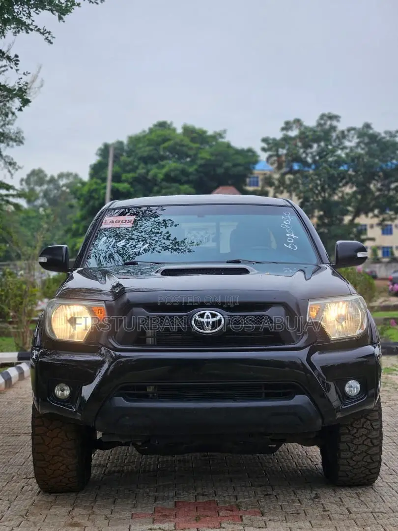 Toyota Tacoma 4dr Access Cab 4WD 6.1 ft. SB (2.7L 4cyl 4A) 2014 Black