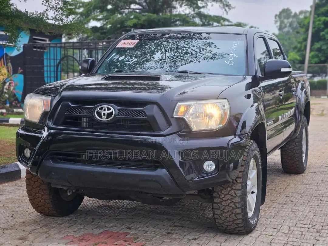 Toyota Tacoma 4dr Access Cab 4WD 6.1 ft. SB (2.7L 4cyl 4A) 2014 Black