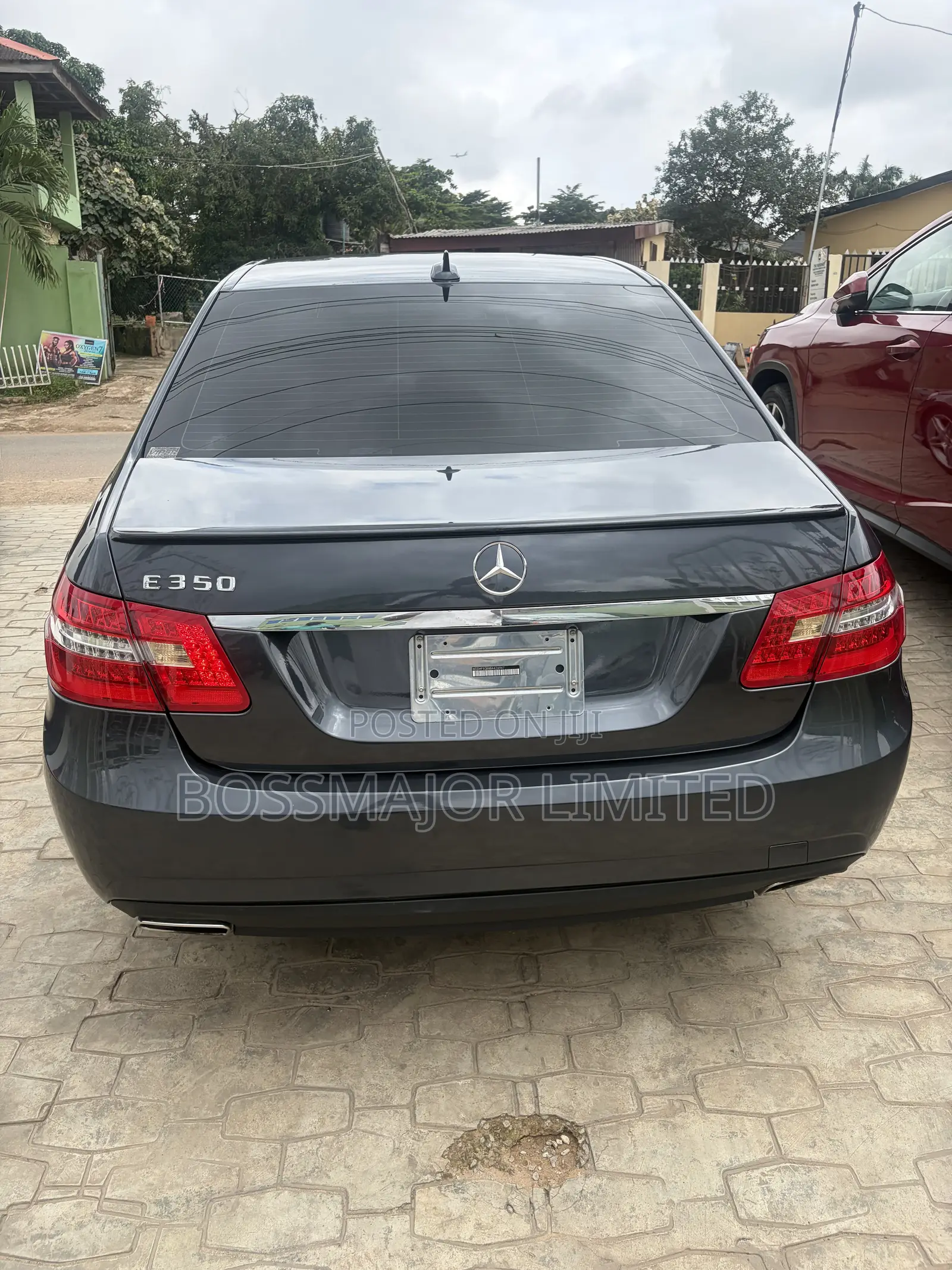 Mercedes-Benz E350 Base 4Matic Sedan AWD (3.5L 6cyl 7A) 2011 Gray