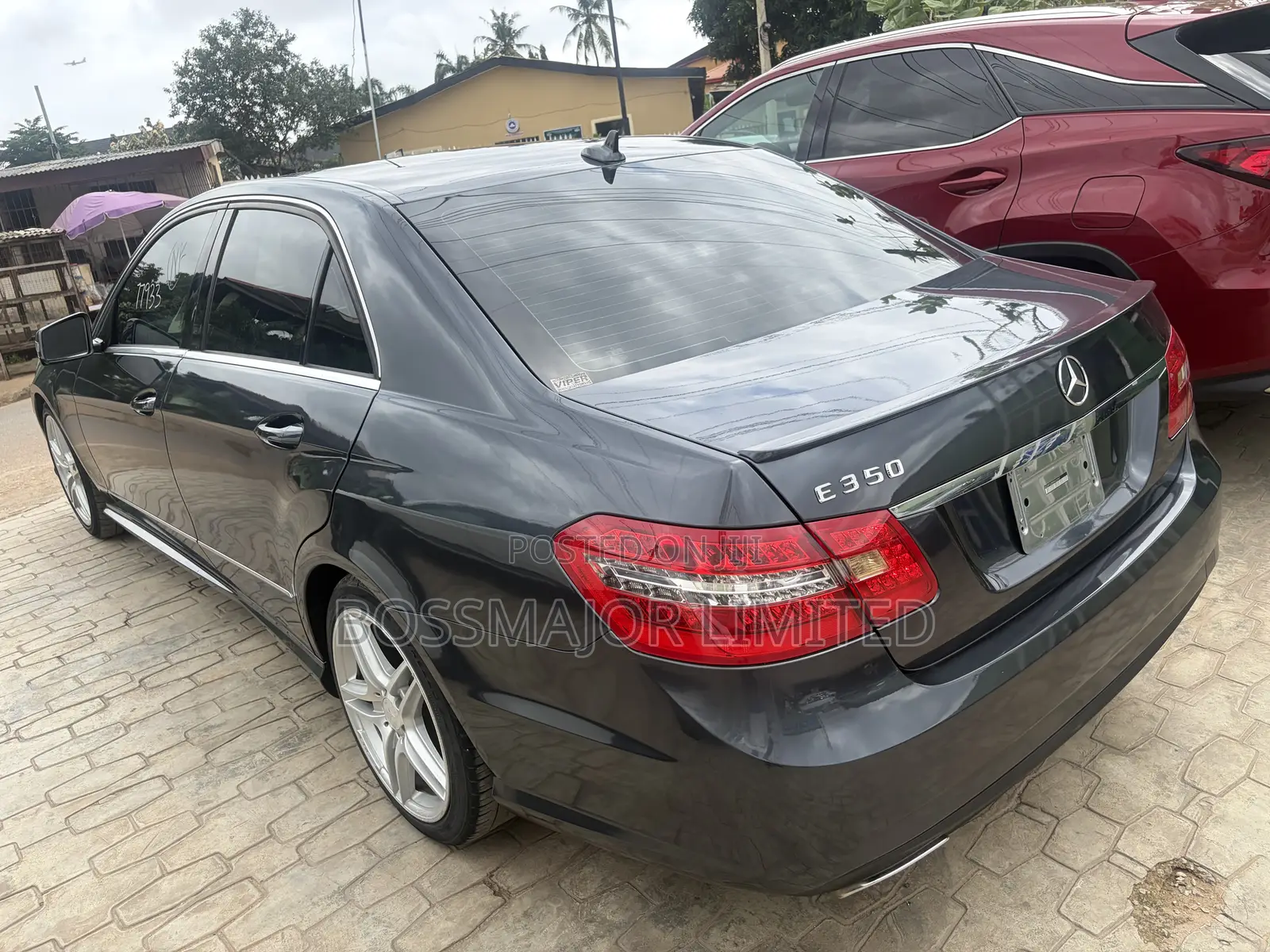 Mercedes-Benz E350 Base 4Matic Sedan AWD (3.5L 6cyl 7A) 2011 Gray