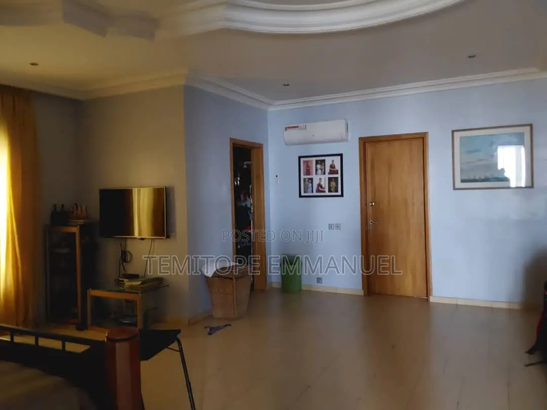 Furnished 4bdrm Duplex in VGC / Ajah for sale