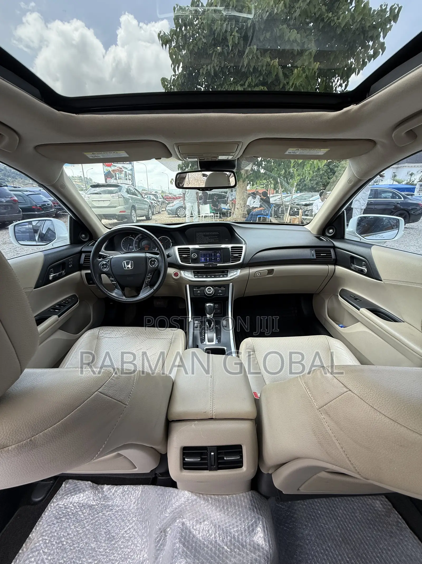 Honda Accord Touring 4dr Sedan FWD (3.5L 6cyl 6A) 2013 White