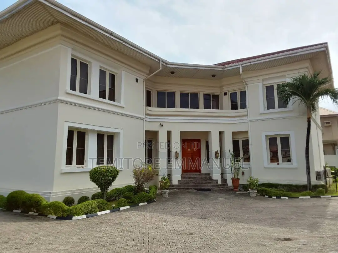 Furnished 4bdrm Duplex in VGC / Ajah for sale