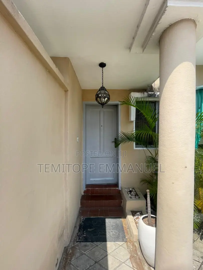 Furnished 4bdrm Duplex in Lekki Phase 1 for sale