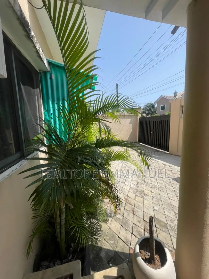 Furnished 4bdrm Duplex in Lekki Phase 1 for sale