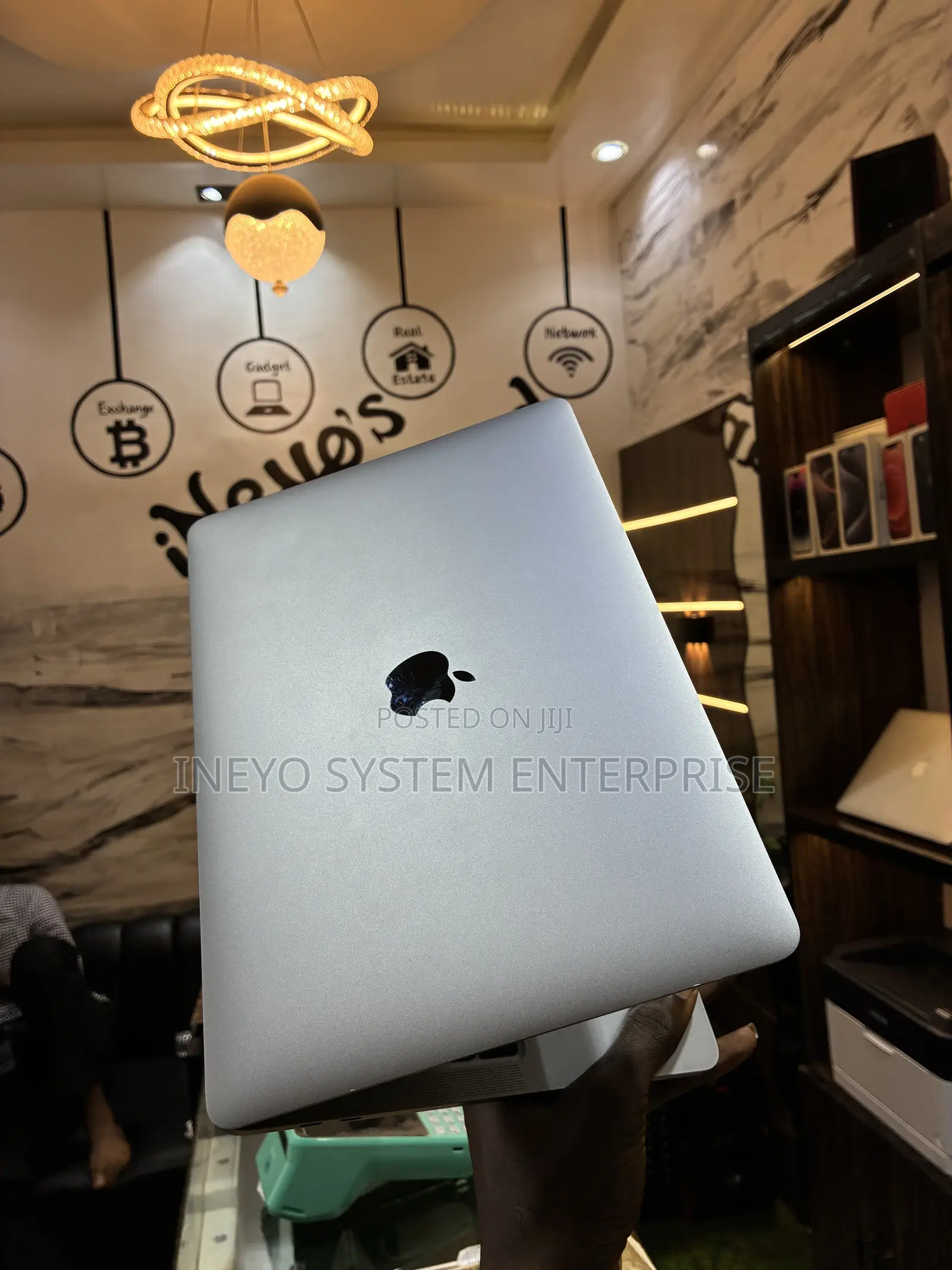 Laptop Apple MacBook Pro 2020 8GB Apple M1 SSD 512GB