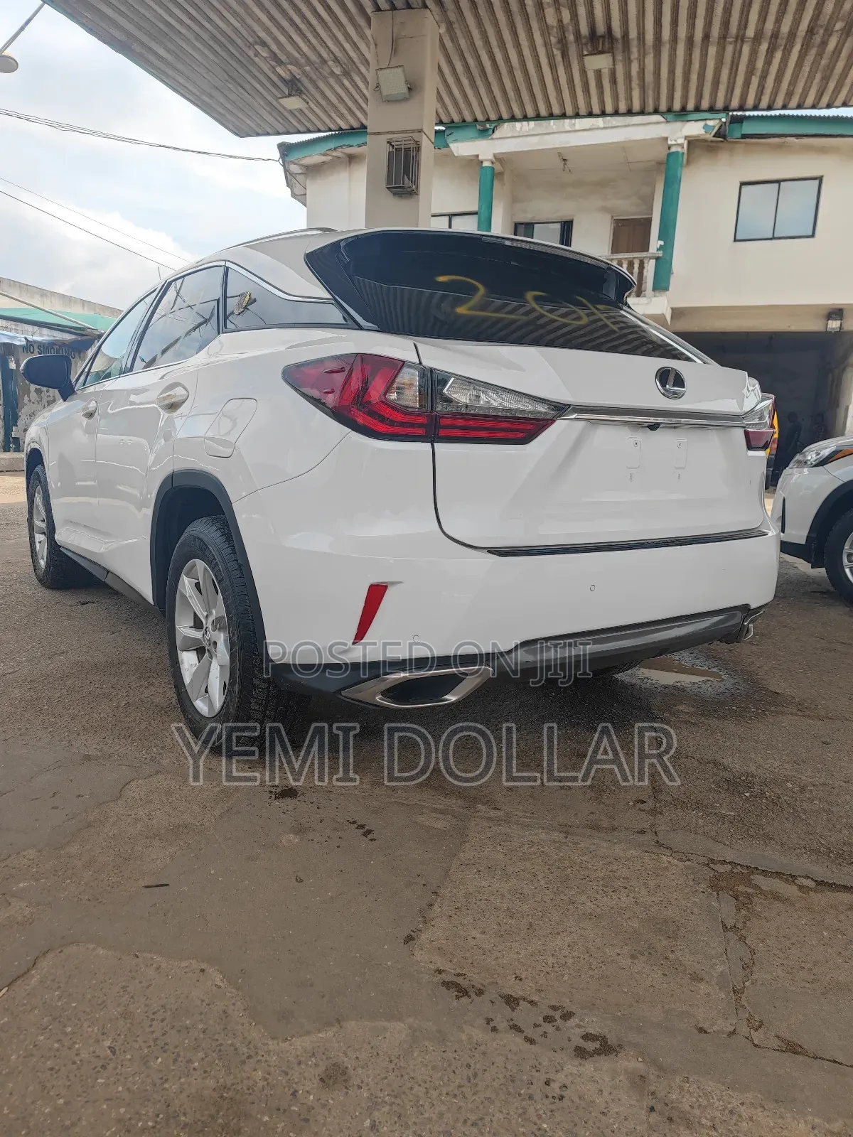 Lexus RX 350 AWD 2017 White