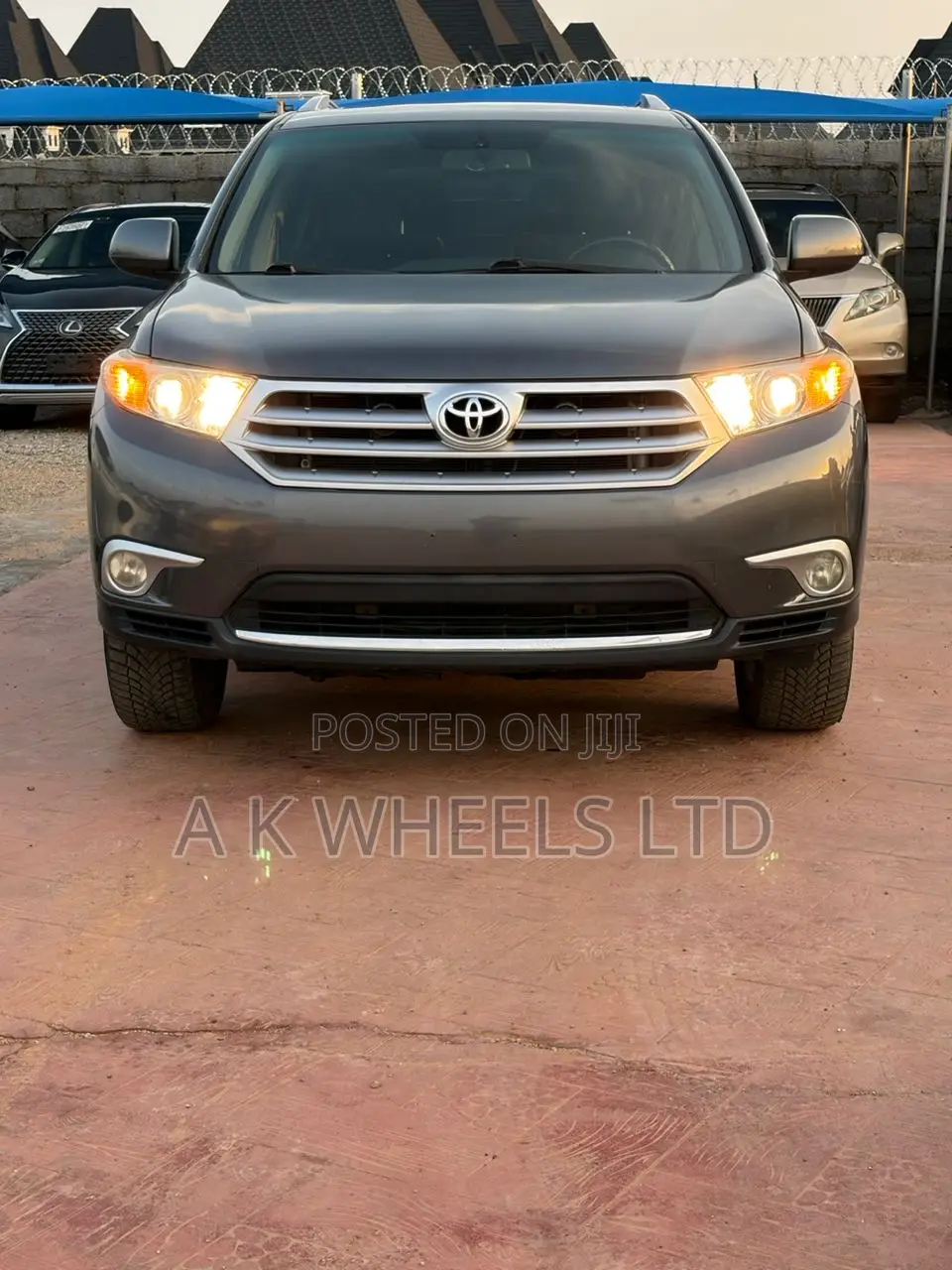 Toyota Highlander Limited 2012 Gray