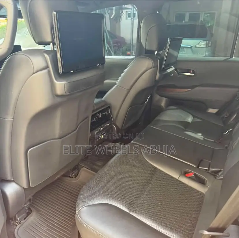 2022 Toyota Land Cruiser