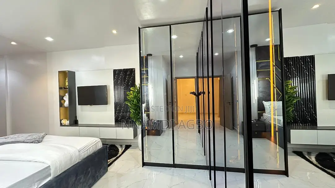 Furnished 2bdrm Maisonette in Lekki Phase 1 for rent