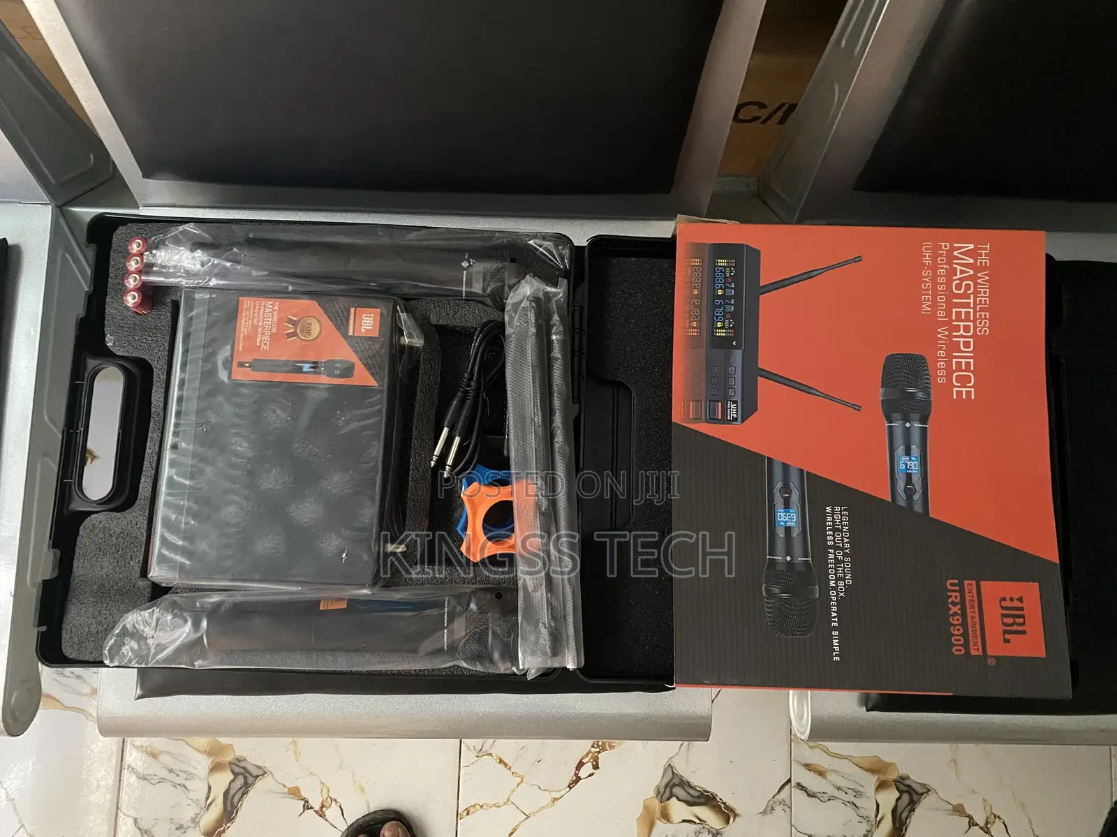 JBL Urx9900 Digital Wireless Microphone