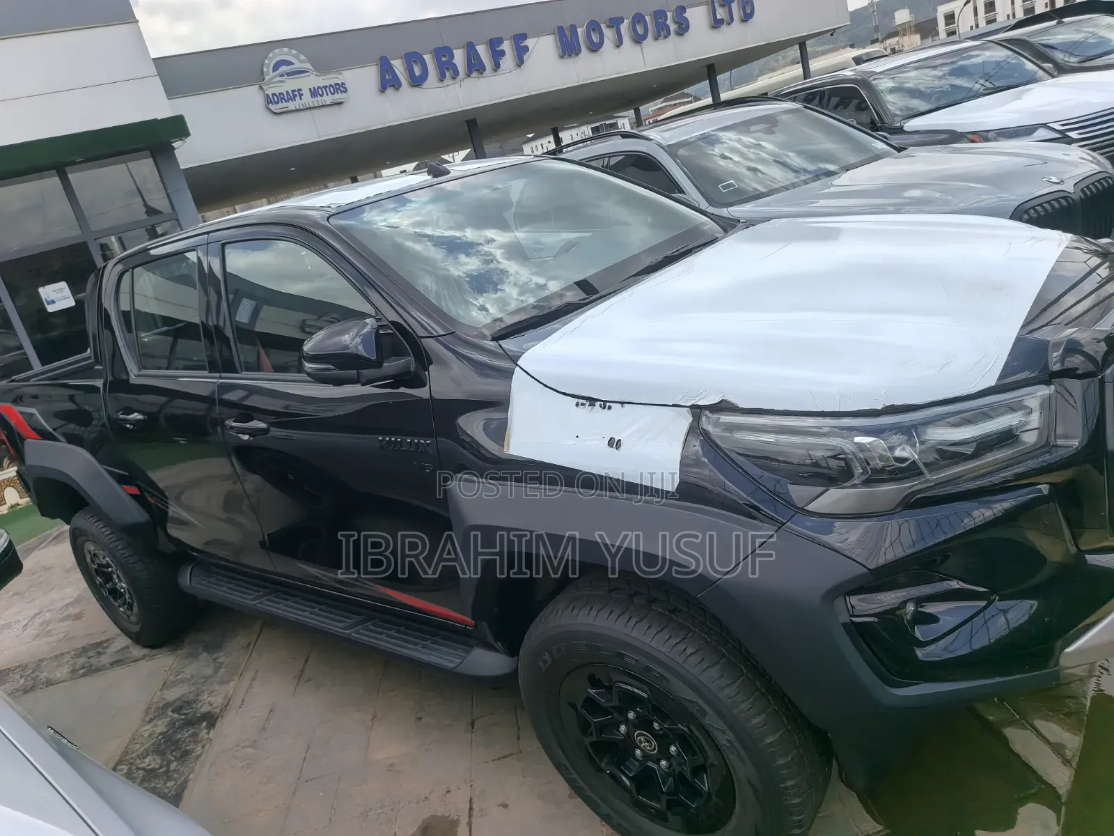 New Toyota Hilux 2025 Black