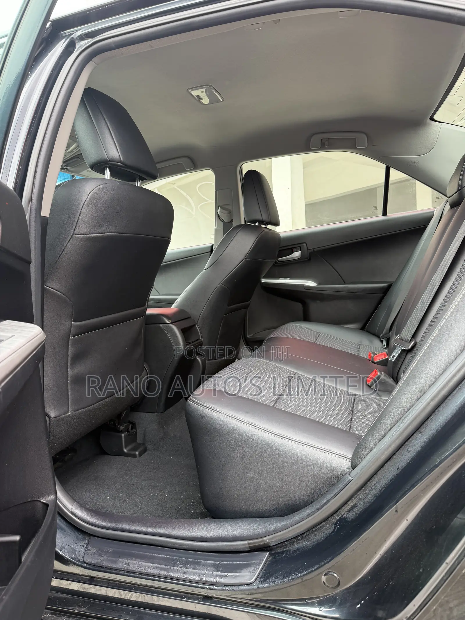 Toyota Camry SE 4dr Sedan (2.5L 4cyl 6A) 2012 Blue
