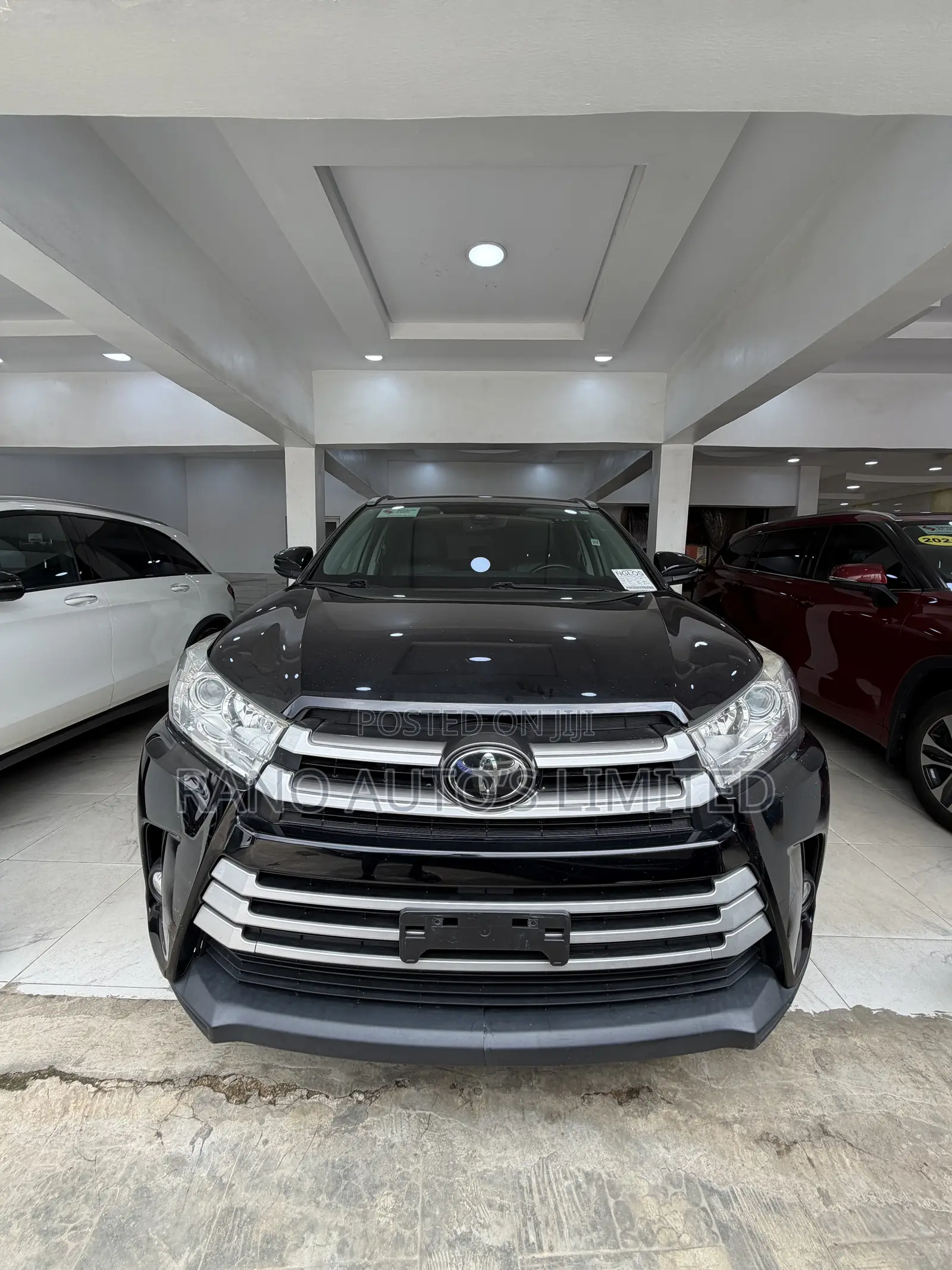 Toyota Highlander LE Plus 4x4 V6 (3.5L 6cyl 8A) 2017 Black
