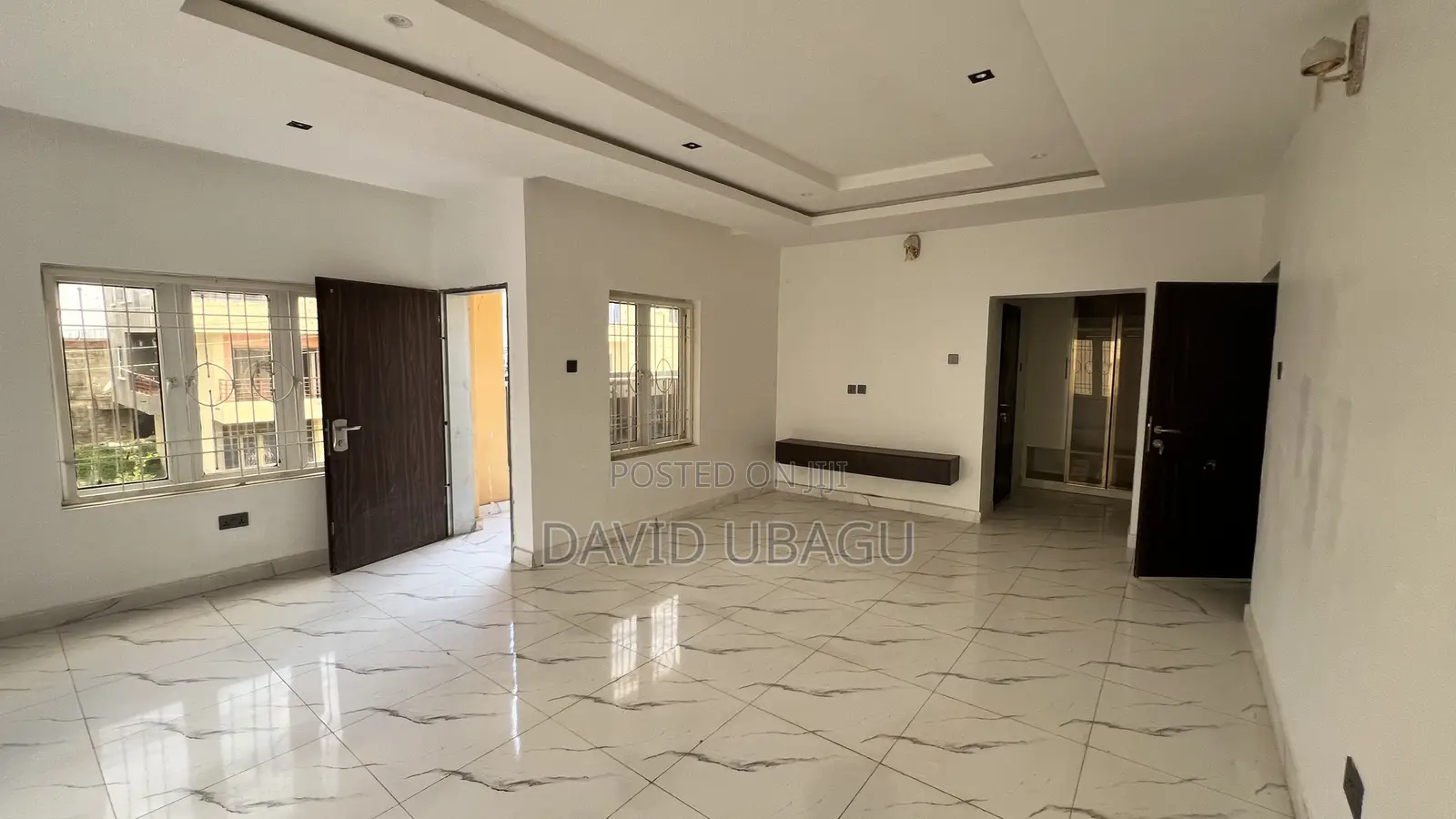 4bdrm Duplex in Paradise, Life Camp for sale